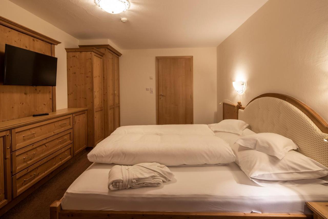Superior Post Hotel 4*